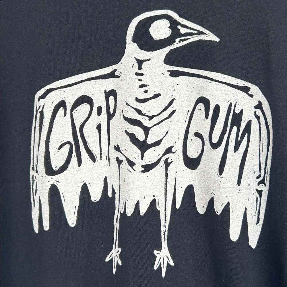 Grip Gum Black T-Shirt Graphic Raven Bird Design Tee